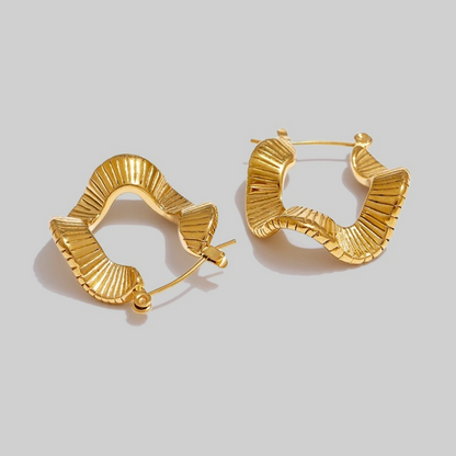 Sue Small Hoops