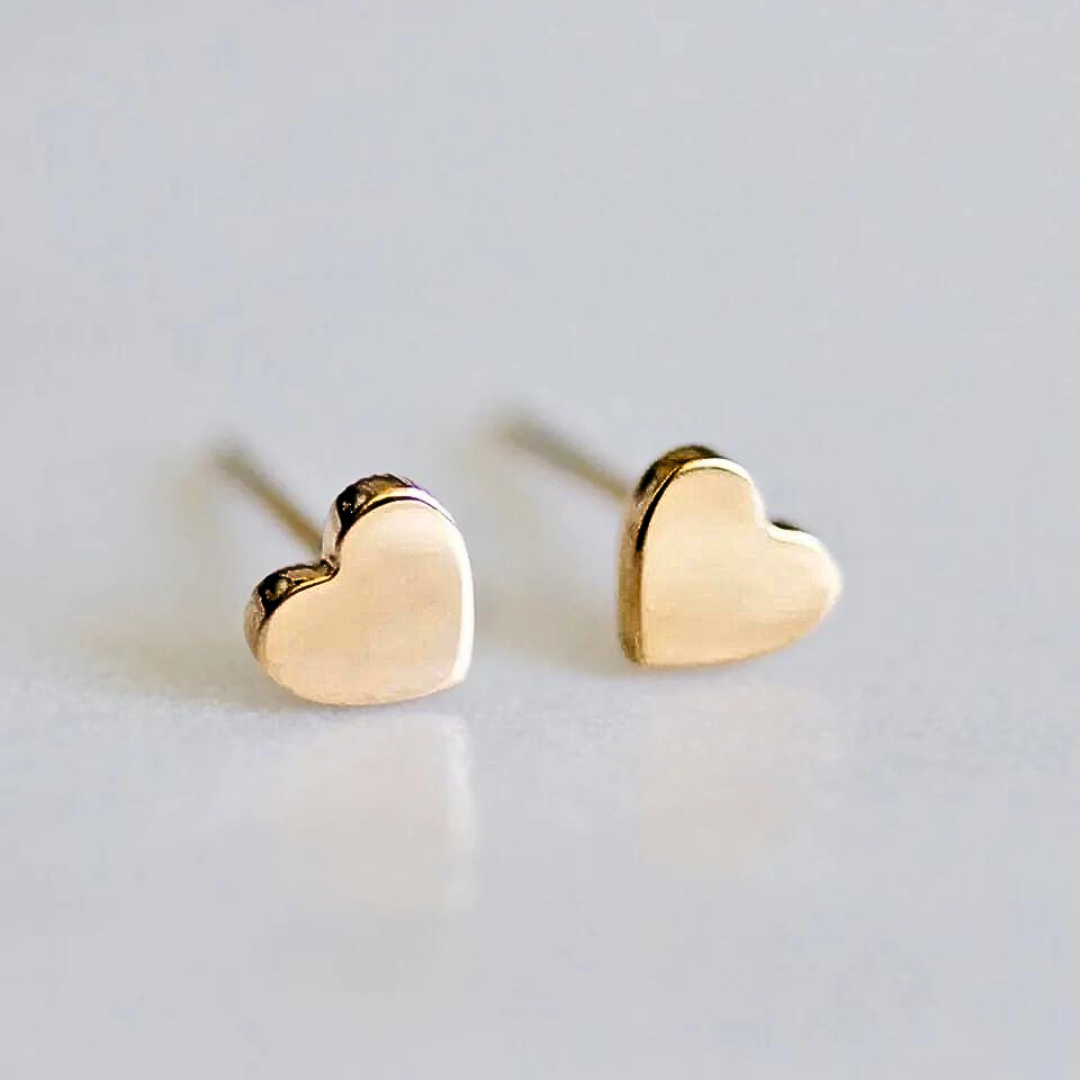 Heart Heart Dainty Stud Earrings | Gold