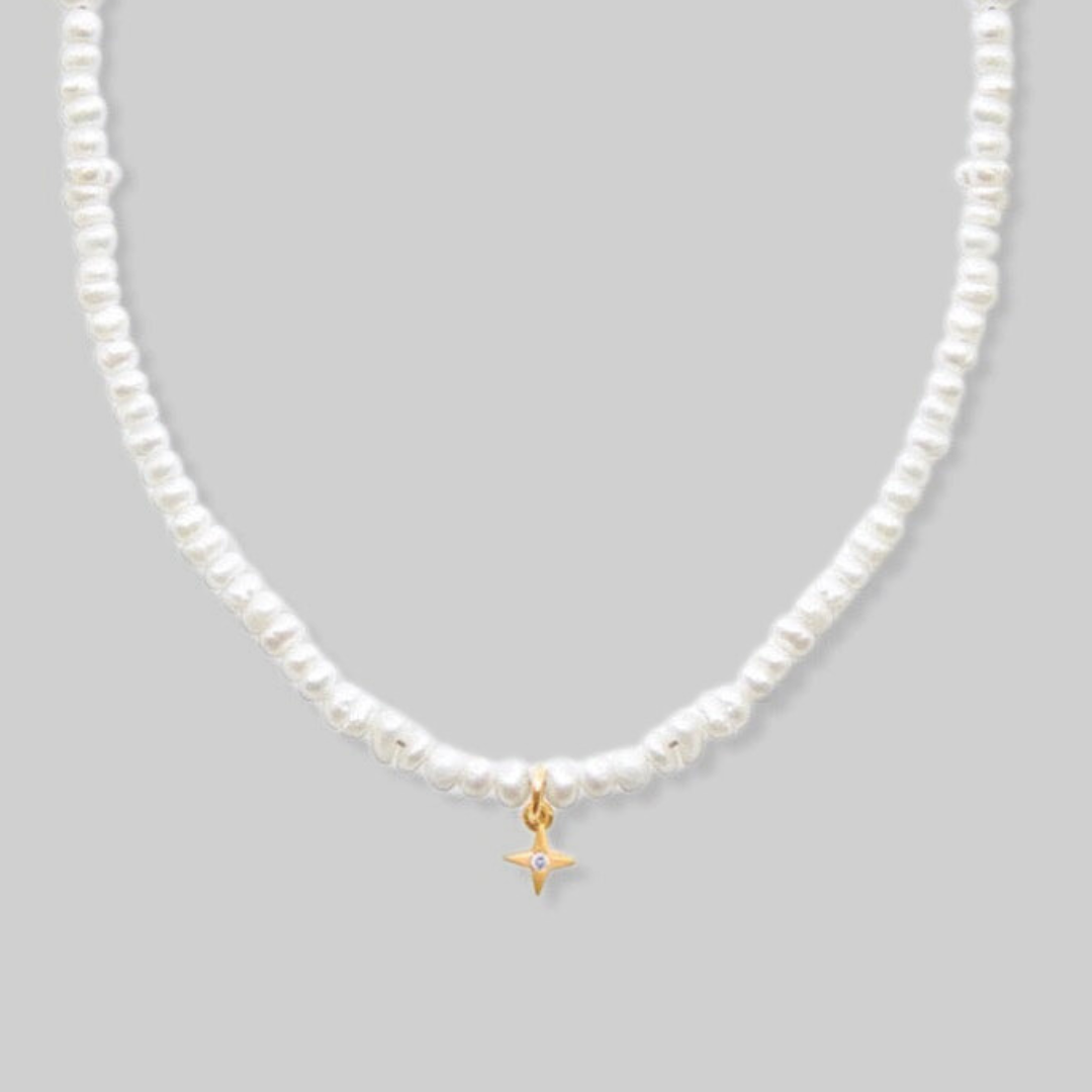 Lucía Tiny Freshwater Pearl Choker Necklace