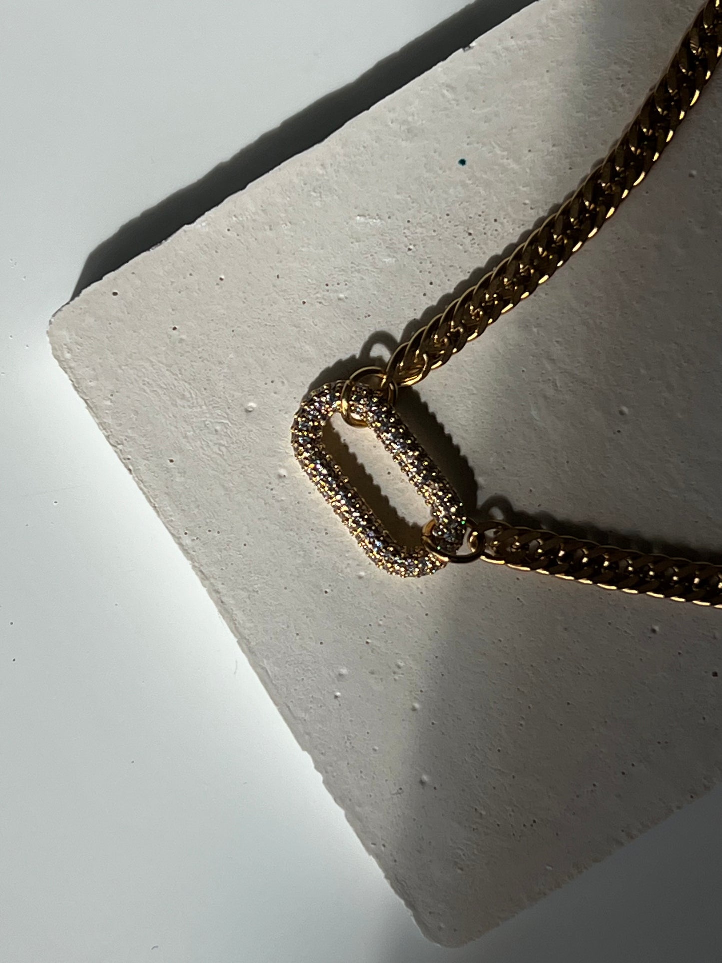 Aiza Single Pave Link Necklace