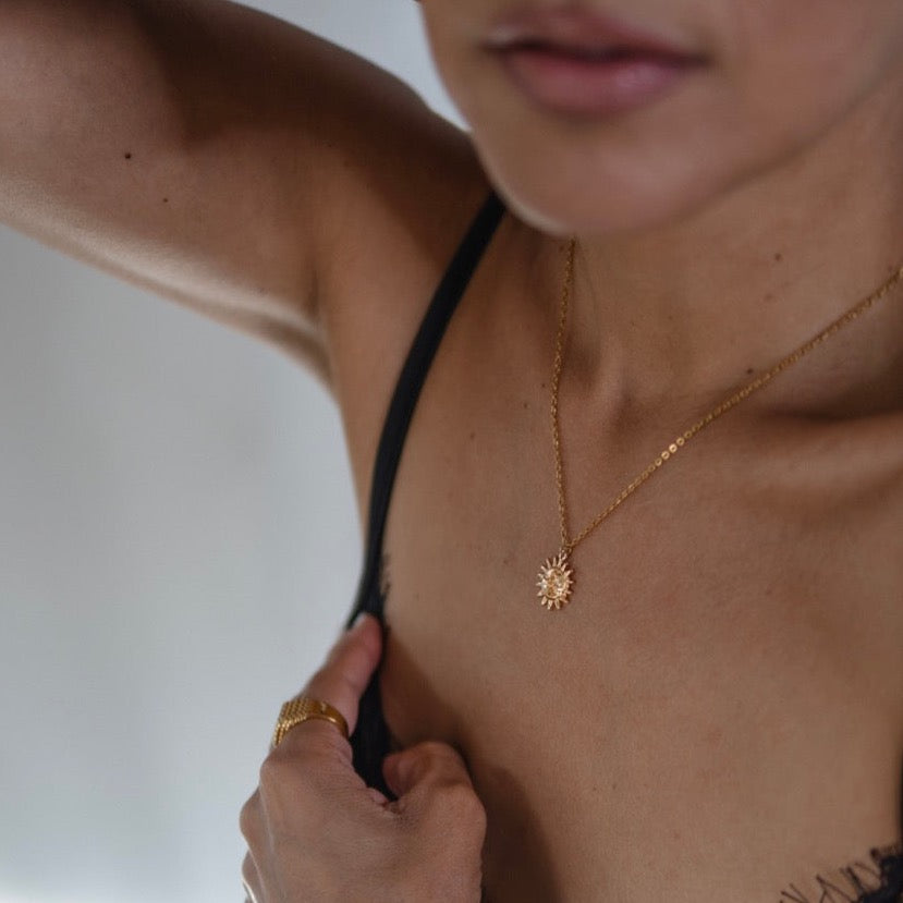 Gold Sun Pendant Necklace Dainty Thin Gold Chain Boho Layering Celestial  Jewelry | eBay