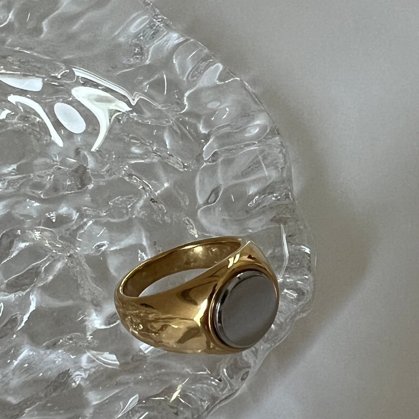 Mixed-Metal Ring