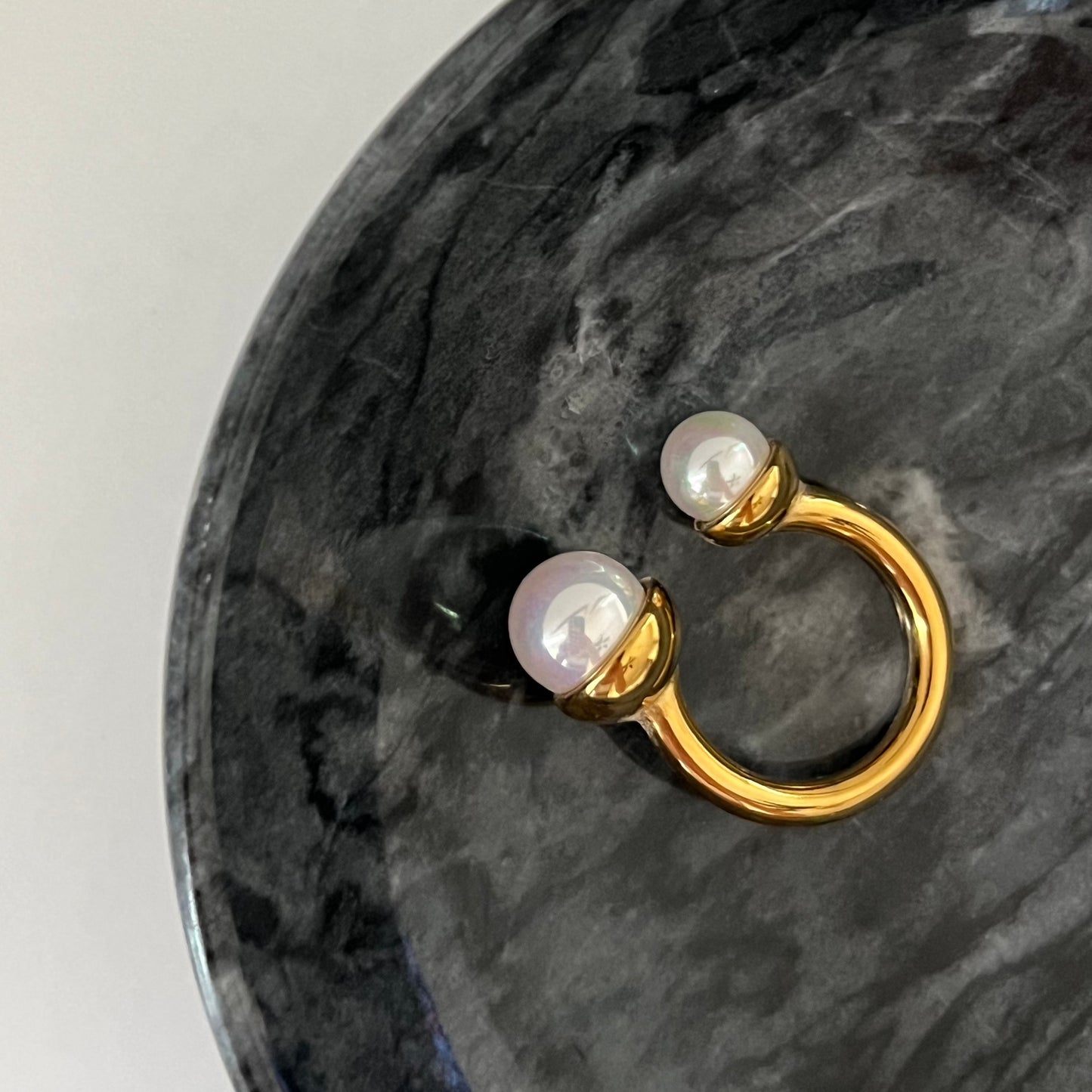 Abaya Adjustable Double Pearl Ring