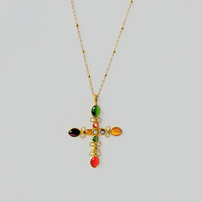 Ad infinitum Cross Necklace