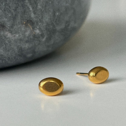 Steph Pebble Stud Earrings