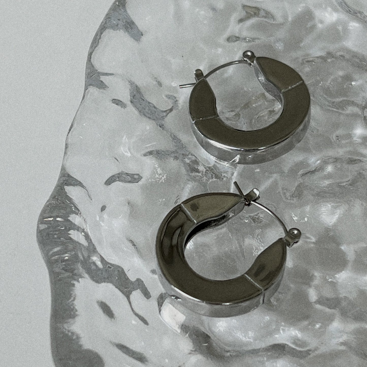 Olivia Small Hoops | Silver