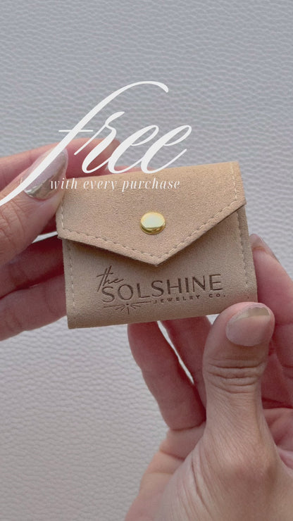 Signature Memento Dainty Envelope Pouch