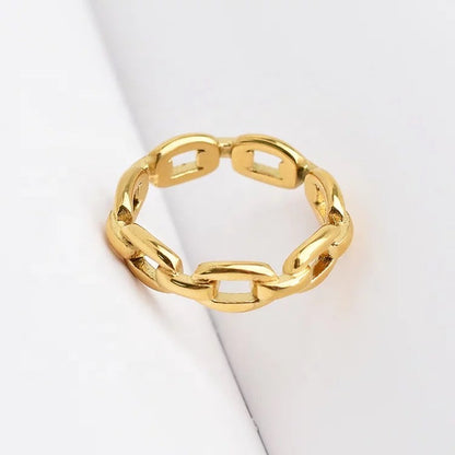 Zola Link Chain Ring